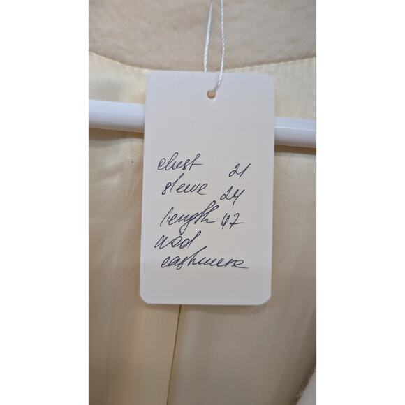 Vintage Windermere Cream 100% Wool Coat, Genuine Fox Collar - Picture 9 of 10